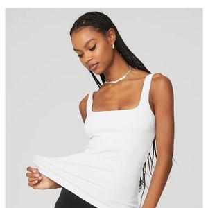 NWT Alo Yoga Ribbed Minimalist Tank